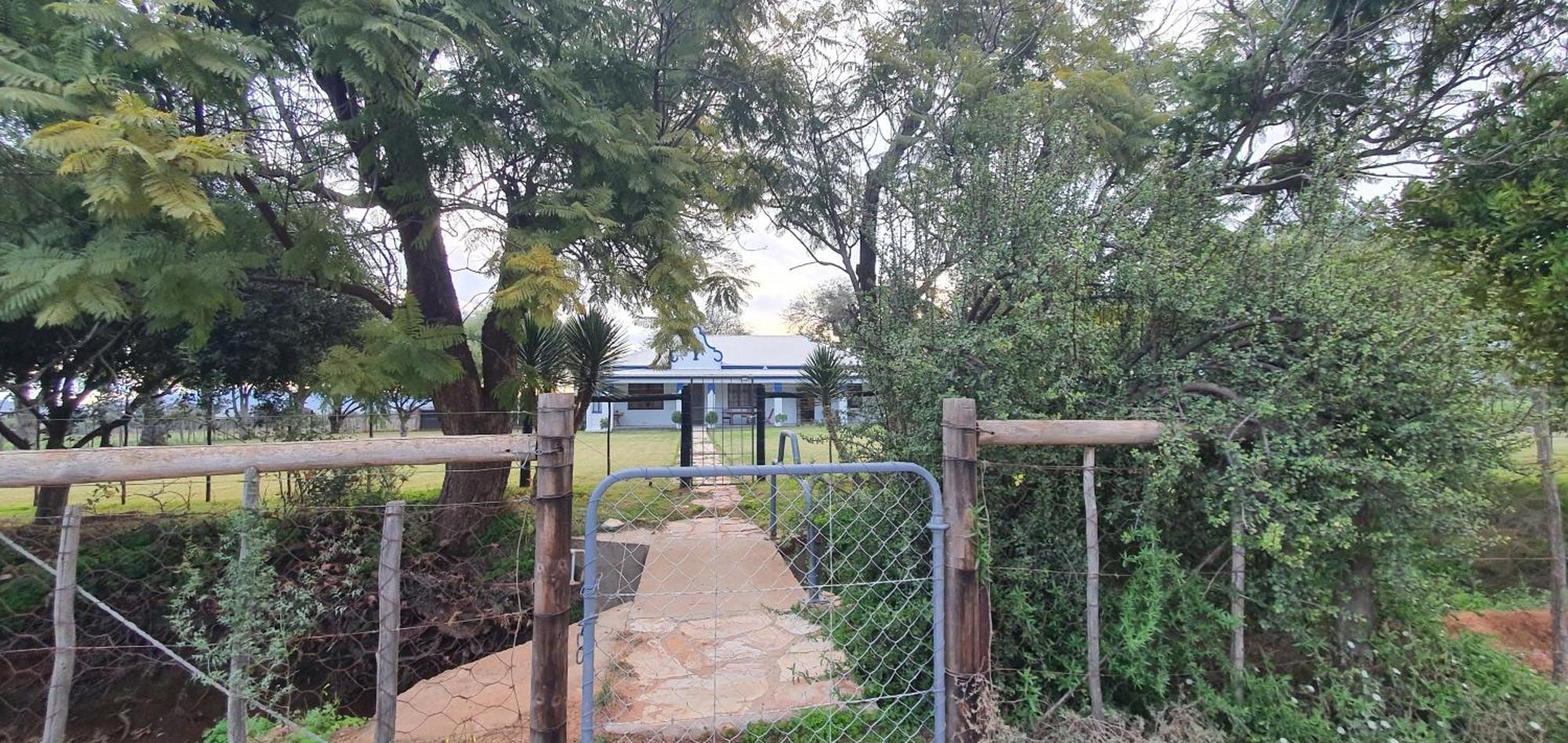 Karoo Leeu Self Catering Vila Oudtshoorn Exterior foto