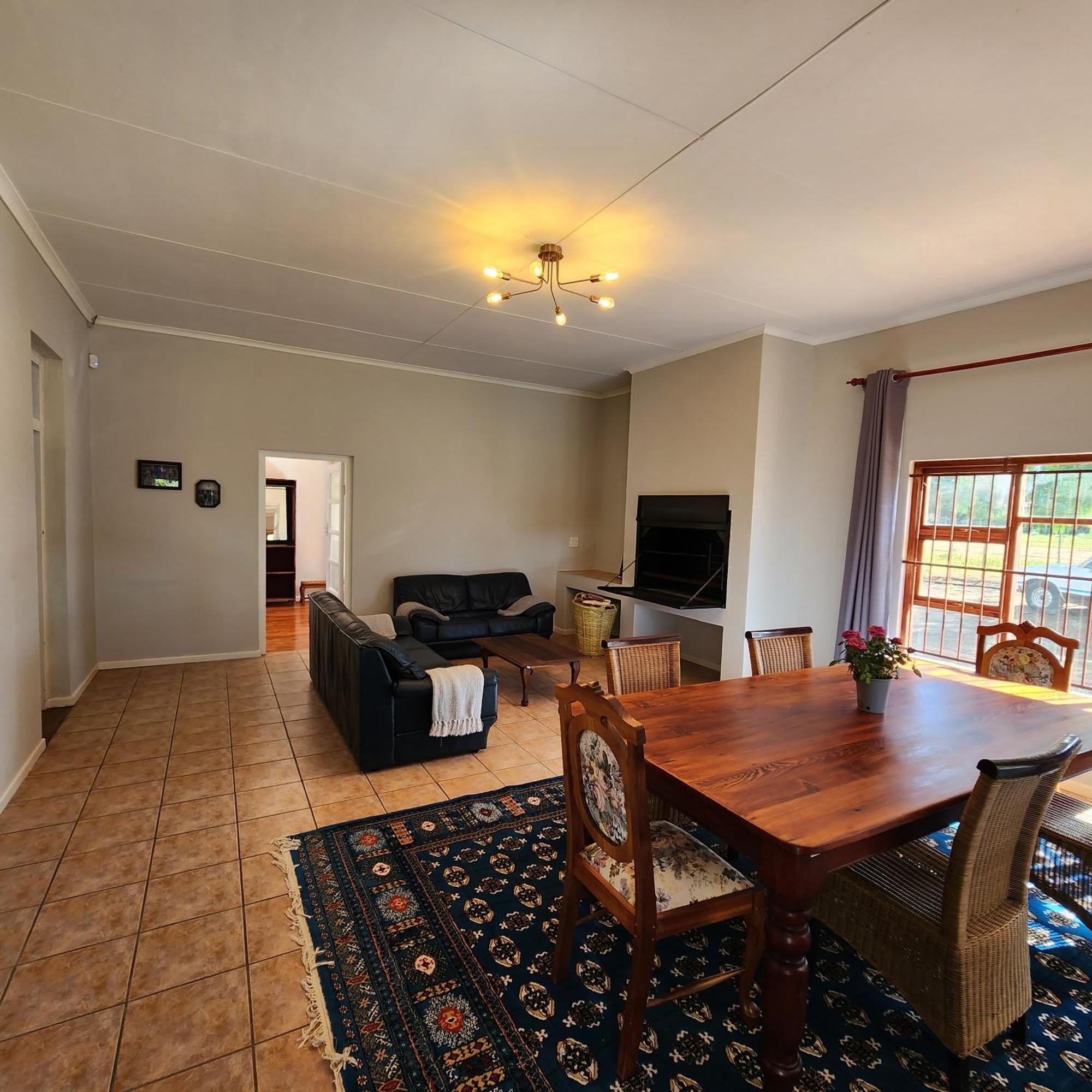 Karoo Leeu Self Catering Vila Oudtshoorn Exterior foto